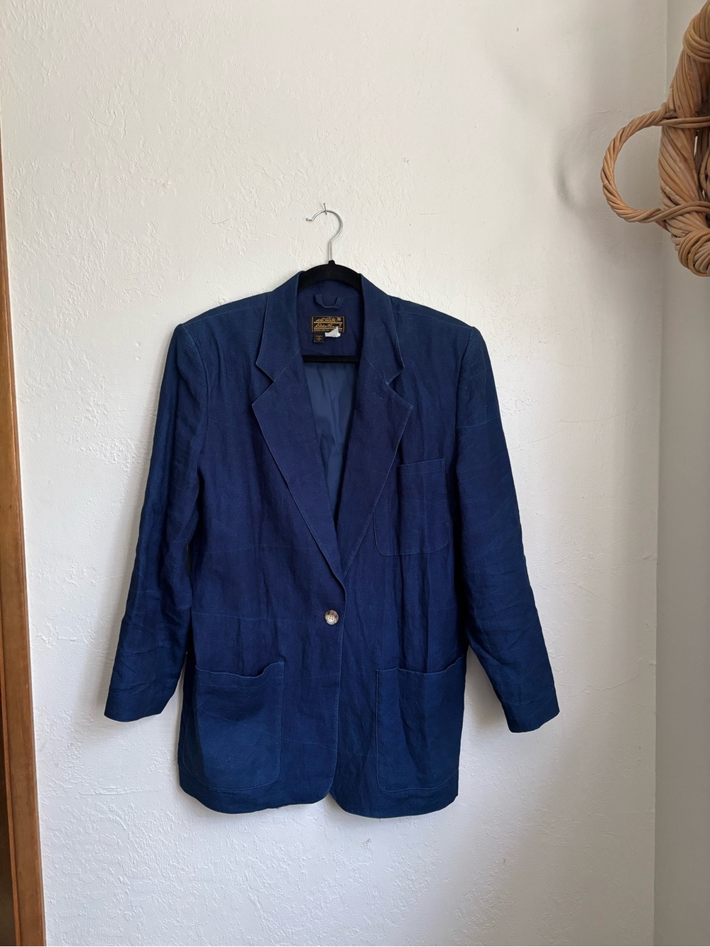 Eddie Bauer Deep Navy Linen Blazer